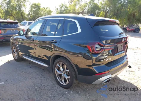 2022 BMW X3 Sdrive30I z USA, uszkodzony, nr VIN 5UX43DP02N9J97616